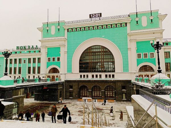 Вокзал Новосибирска за год посетило 219 тыс. пассажиров из Омска0