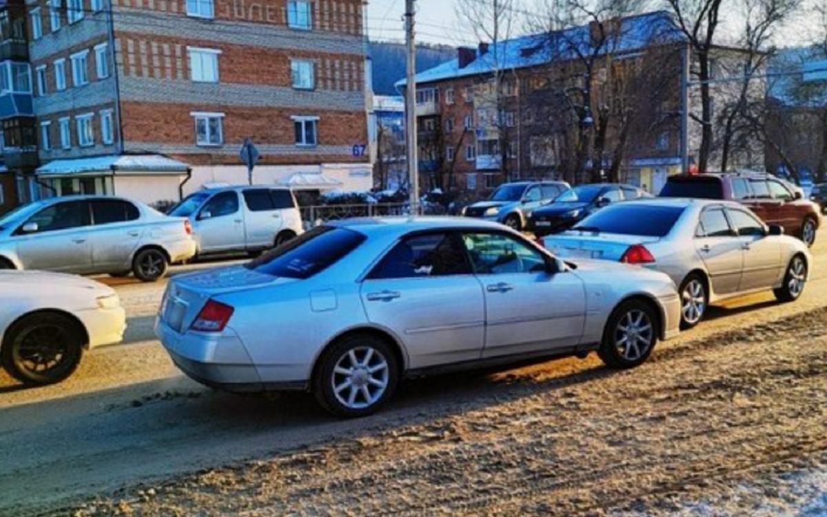 В автомобильной аварии в Горно-Алтайске травмировалась девушка