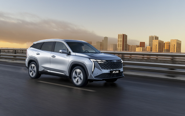 Чудной, переднеприводный и дорогой. Первый тест-драйв нового Geely Atlas12