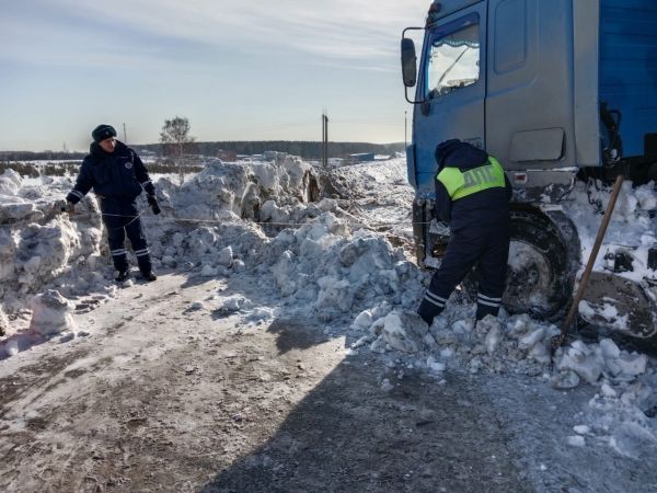 На трассе Екатеринбург — Тюмень перекрыто движение0