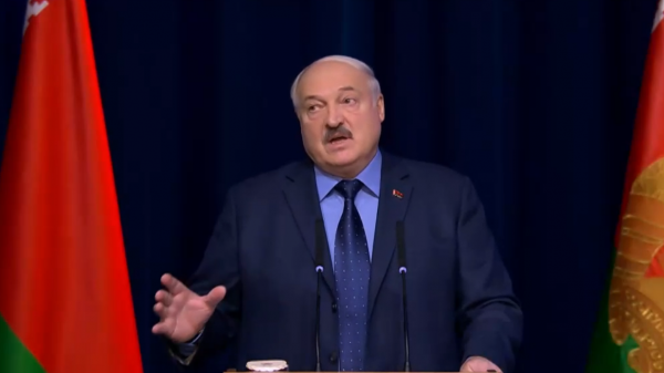 «Переползли по болотам»: что Лукашенко рассказал о диверсантах с Украины0