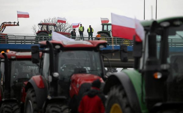 Польша и Украина проведут переговоры по блокировке границы фермерами0