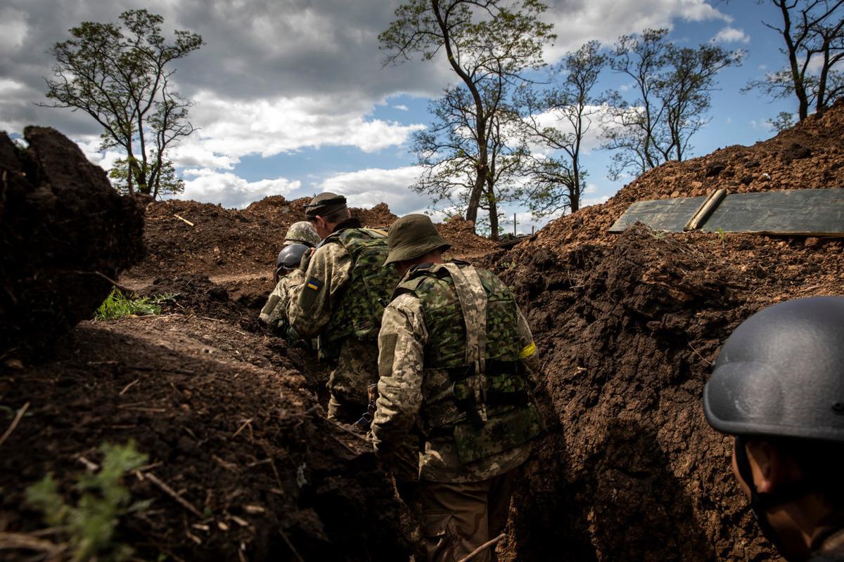 Украинские войска перебросили резервы под Авдеевку в ДНР