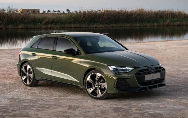 Audi представила обновленный A3. Фото и цены4