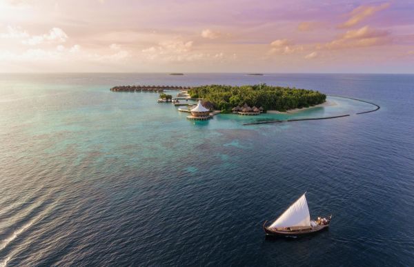 Золотой стандарт Мальдив: как курорт Baros Maldives стал легендой0