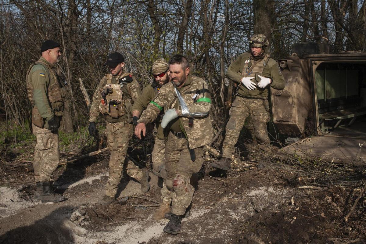 ВСУ в Донбассе несут большие потери на фоне продвижения российских войск