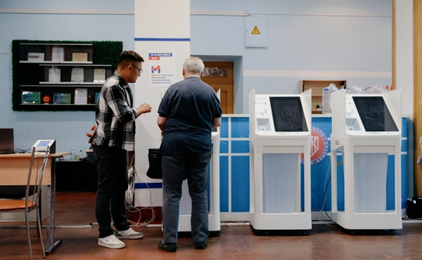 По делу об отравлениях в Петербурге задержали заведующую производством8