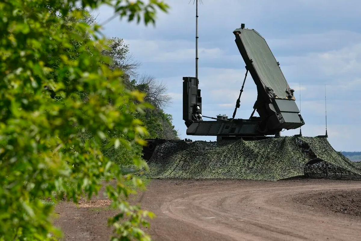 В небе над Белгородом были слышны взрывы