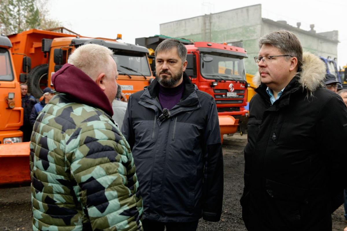 И. о. главы города Дзержинска Михаилу Клинкову представили доклад о готовности дорожных служб к зимнему сезону