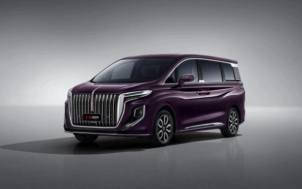 Hongqi HQ9 вошел в автопарк саммита БРИКС. Официально его не купить0