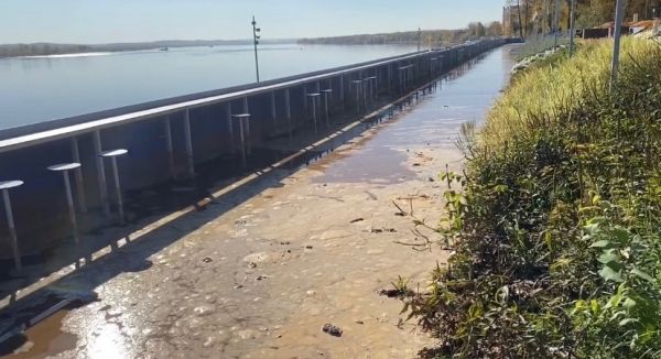 Набережную в Кировском районе Перми затопило из-за строящегося рядом дома0