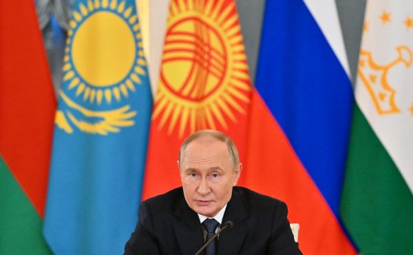 Путин предложил ввести в СНГ звание «Город трудовой славы»0