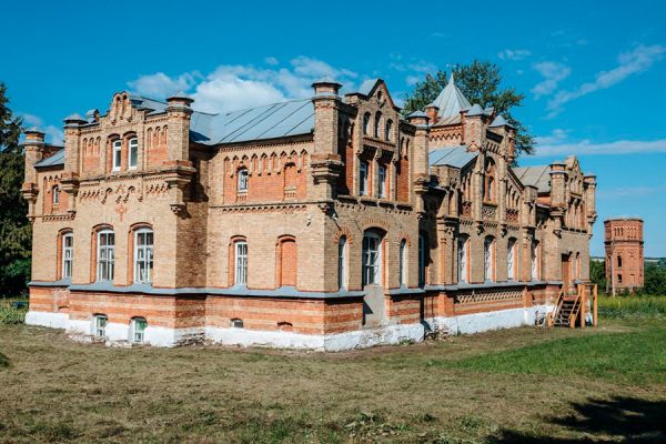 СК завел дело из-за уничтожения «Дворца для любимой» в Курской области14