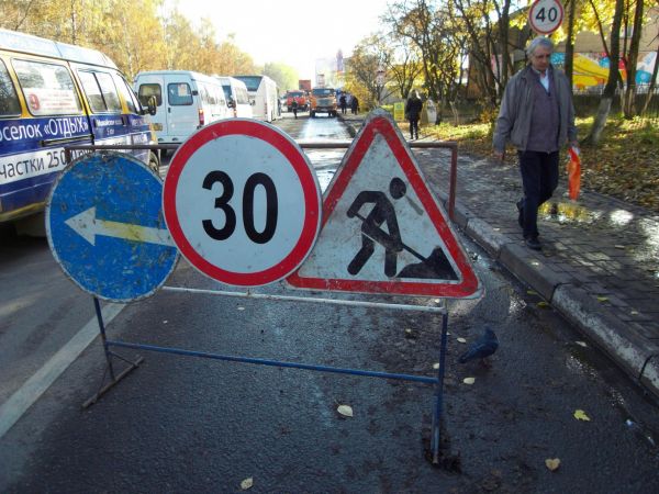 В Петербурге закроют движение по нескольким улицам0