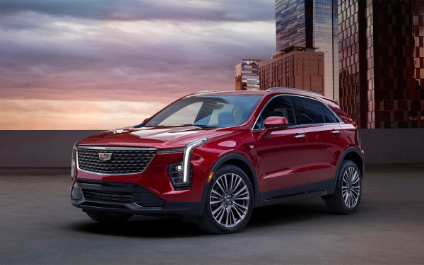 Cadillac завершит выпуск кроссовера XT4. Его продавали в России0