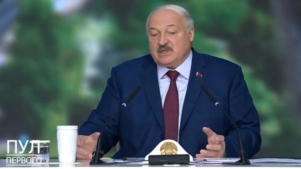 Лукашенко пригрозил «вообще отключить» интернет при повторении протестов0