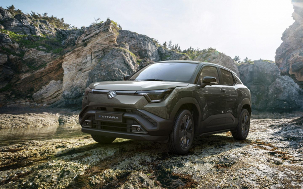 Suzuki представил первый электрокар. Он построен на базе Toyota0