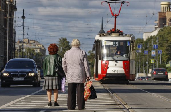 В Петербурге нашли сотни опасных для жизни трамвайных остановок0