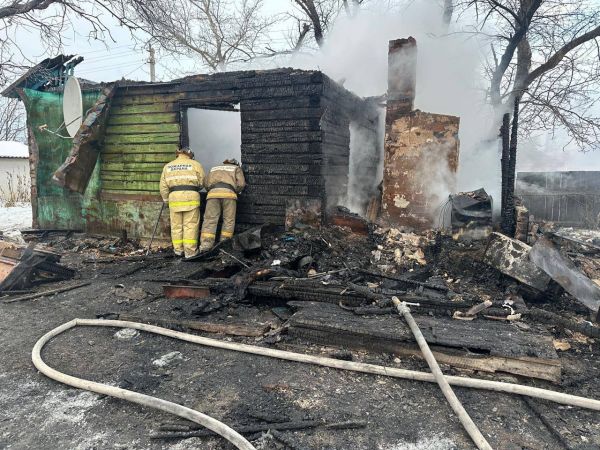 Возбуждено уголовное дело о гибели при пожаре 4 детей — подробности0