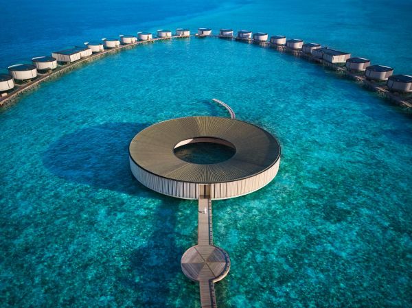 Что готовит отель The Ritz-Carlton Maldives на новогодние праздники6