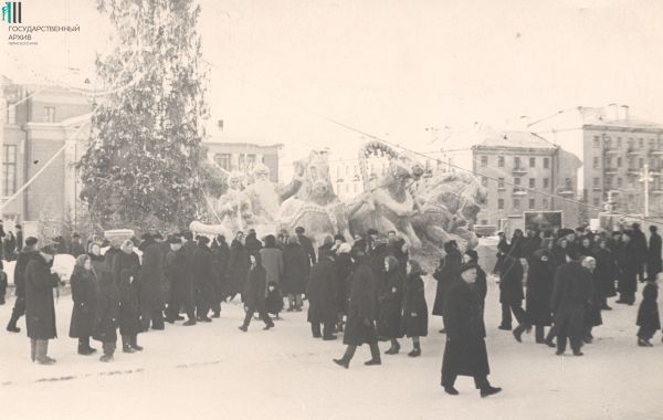 Фотоподборка: как Пермь в разные годы отмечала Новый год6