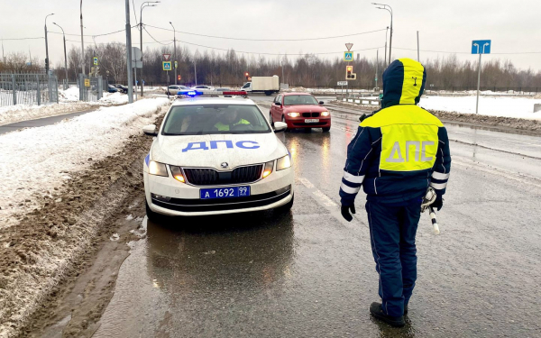 Особые номера, «запрещенка» и таран. Репортаж из патрульной машины ГАИ2