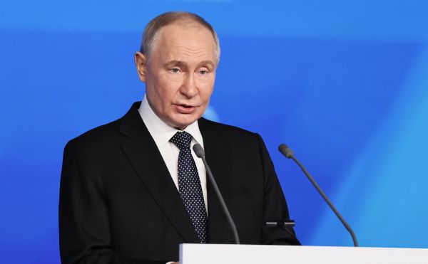 Путин назвал атмосферу на ОИ-2024 и Паралимпиаде далекой от праздничной0