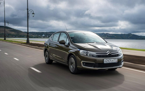 У дилеров появились новые Citroёn C4 калужской сборки. Как такое возможно0