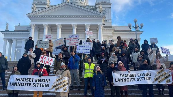 В Финляндии прошли митинги с требованием открыть границу с Россией0