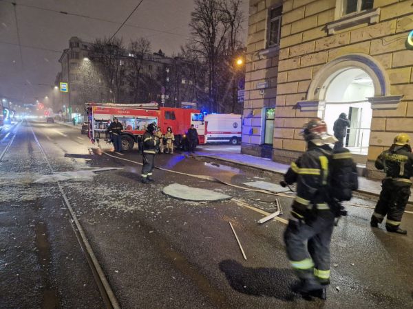 В отделении Сбербанка в Петербурге произошёл взрыв0