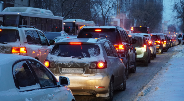 В районе Красавинского моста образовалась огромная пробка0