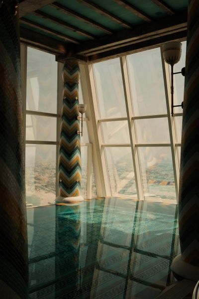 Вдохновение арабской культурой: отель Jumeirah Burj Al Arab отметил 25-летие8