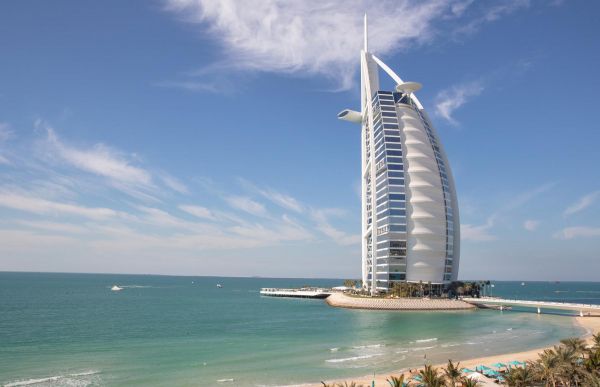 Вдохновение арабской культурой: отель Jumeirah Burj Al Arab отметил 25-летие0